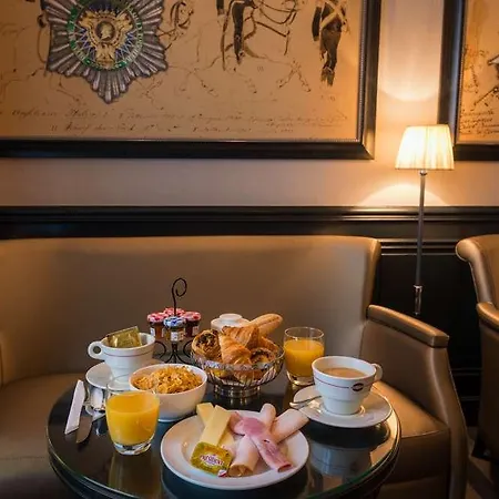 Hotel Saint Cyr Etoile 