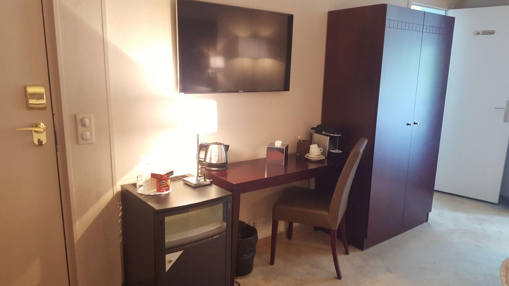 Saint Cyr Etoile Hotel París