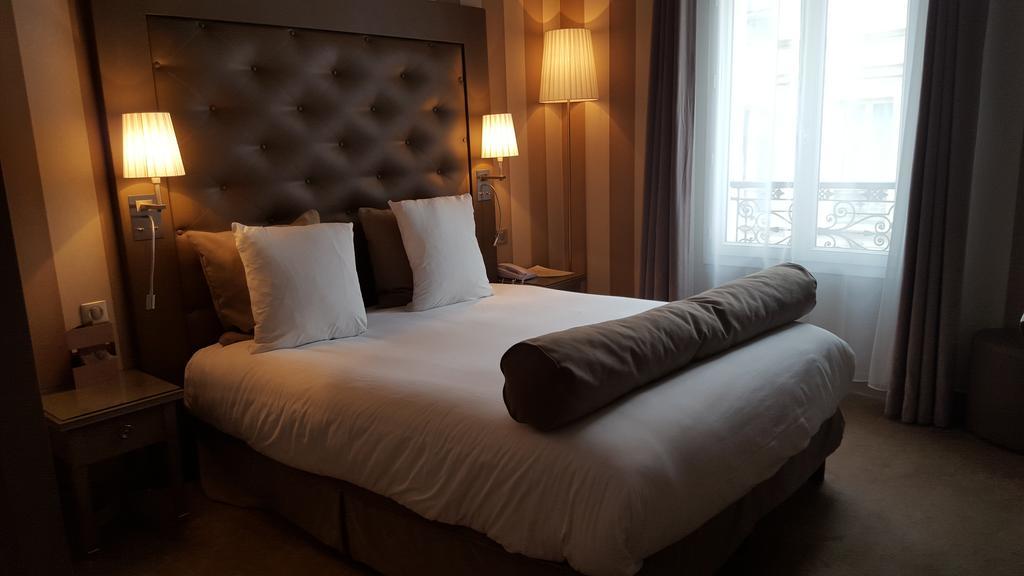 Saint Cyr Etoile París