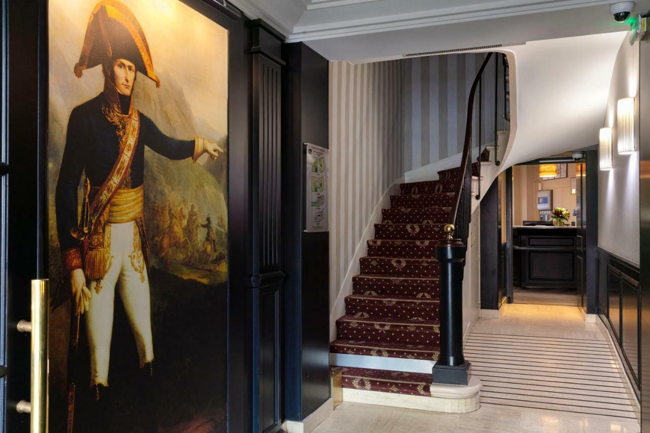 Hotel Saint Cyr Etoile París